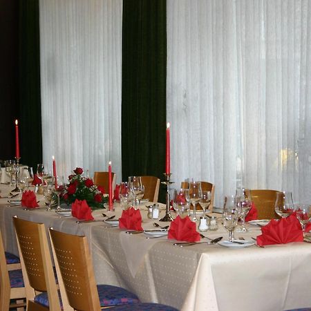 Hotel Krone Traisen エクステリア 写真