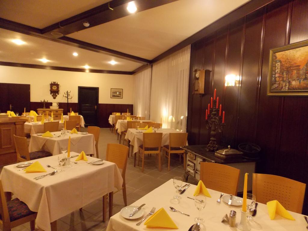 Hotel Krone Traisen エクステリア 写真